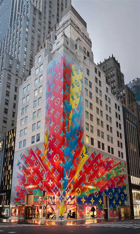 saks fifth avenue and louis vuitton|louis vuitton 5th ave.